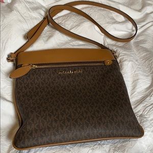Michael Kors Crossbody